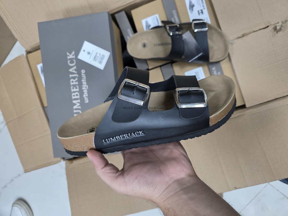 LUMBERJACK ERKEK TERLIGI TAM KALIP SIYAH CILT